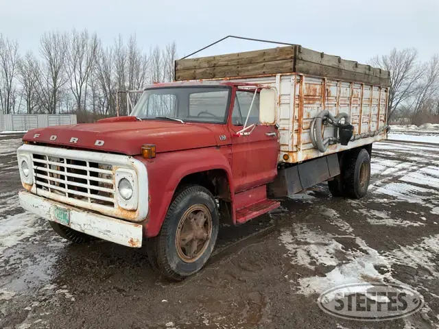 1974 Ford F-750