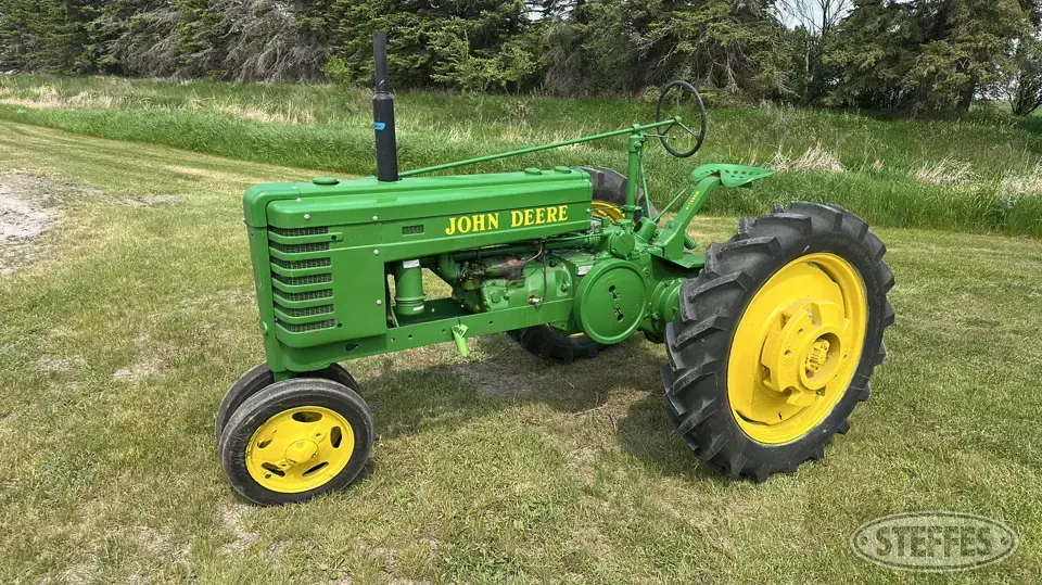 1939 John Deere H Collectible Tractor