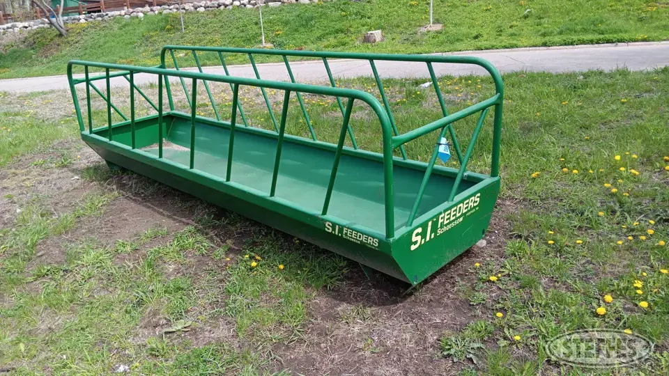 S.I. Feeders and Bunk
