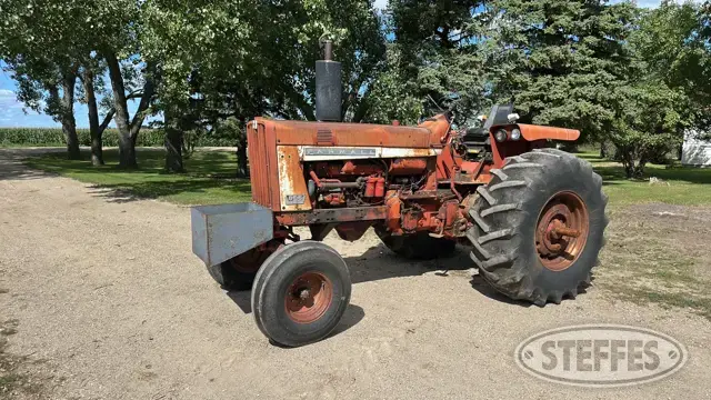1965 Farmall 806