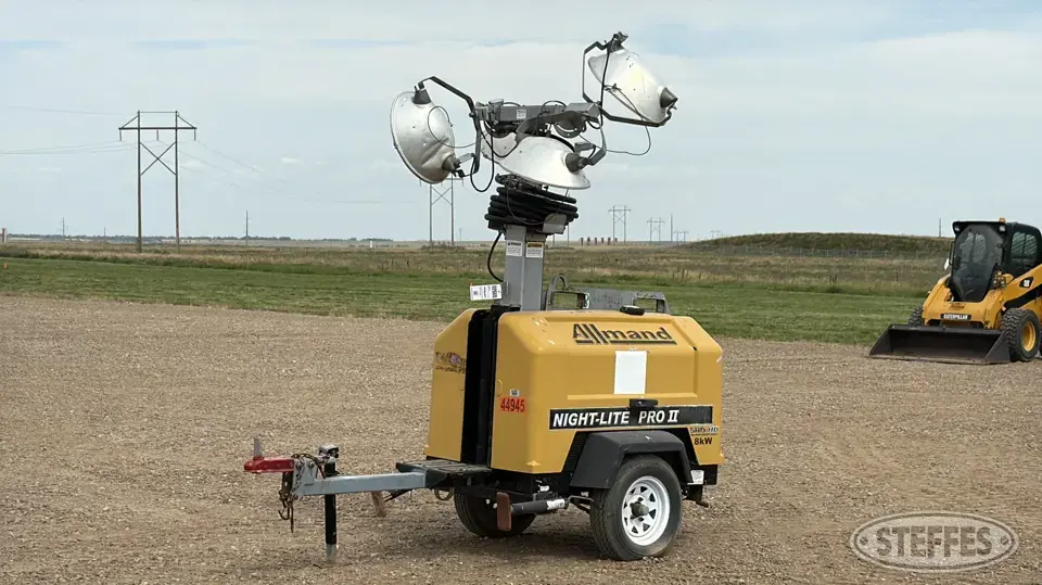 2011 Allmand Night-Lite Pro II V Series Light Tower