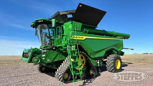 2022 John Deere X9 1100