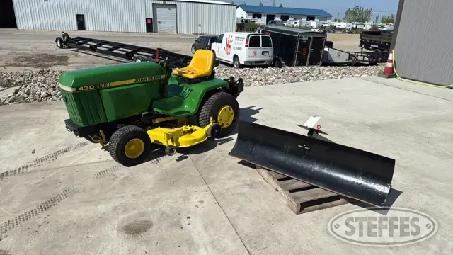1984 John Deere 430