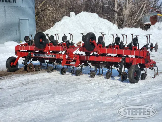 2004 Case-IH 1830