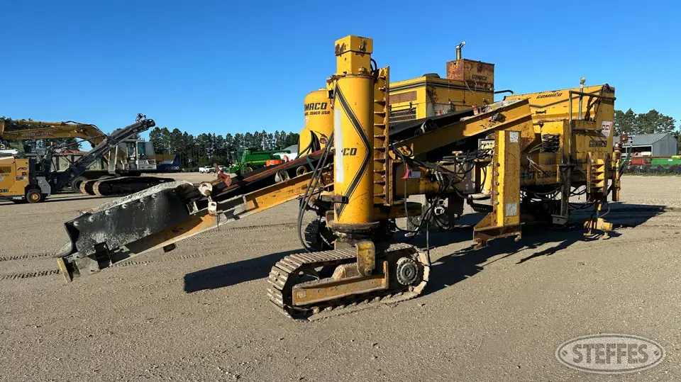 1988 Gomaco GT6300 Commander III Curb and Gutter Machine