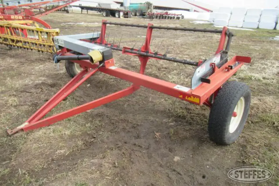 H&S HT8 Self-Propelled Windrower