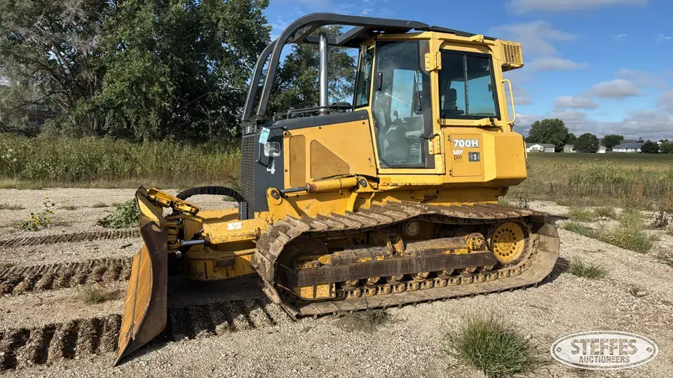 John Deere 700H Dozer