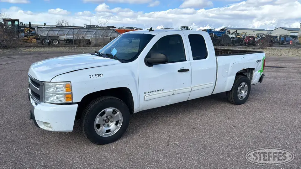 2011 Chevrolet Silverado 1500 LT Half Ton Pickup