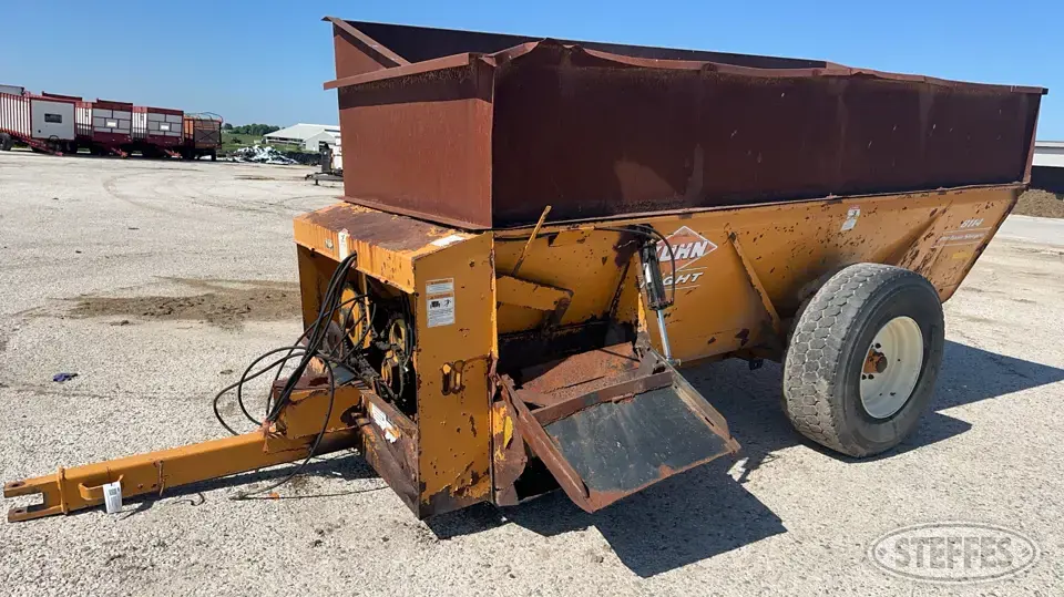 Kuhn Knight 8114 Manure Application Equipment