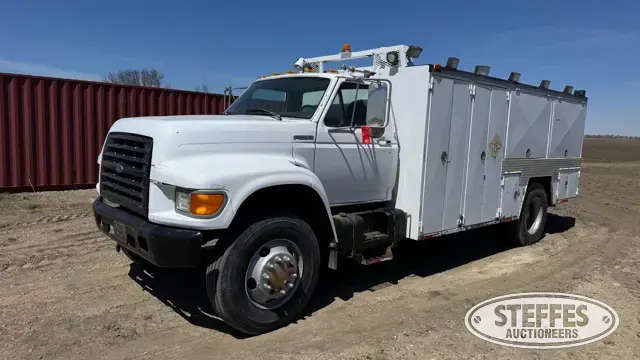 1999 Ford F-800