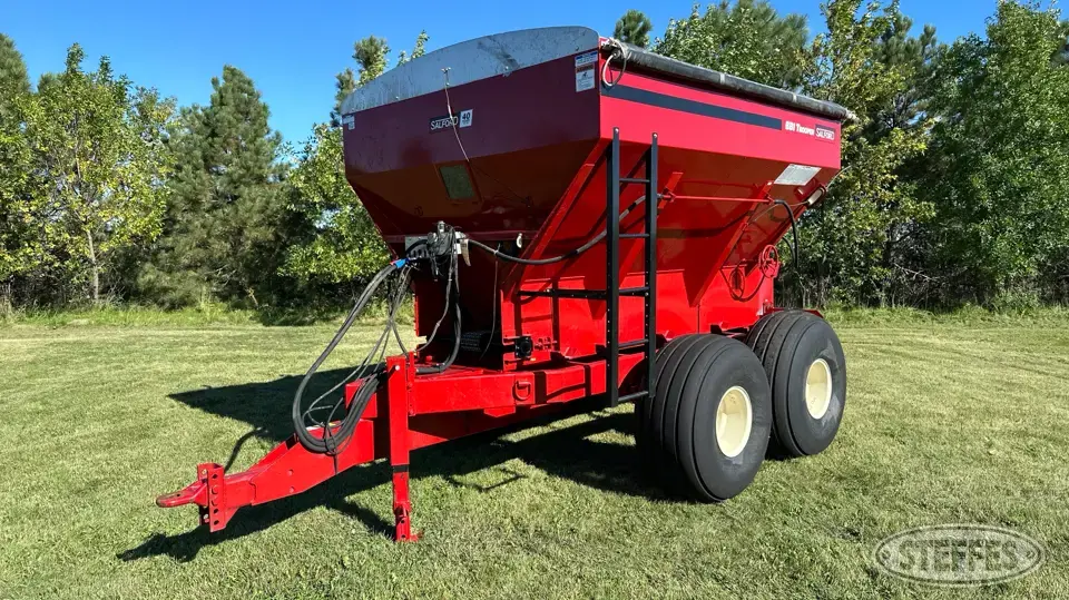 Salford BBI Trooper PTPG Pull-Type Dry Spreader