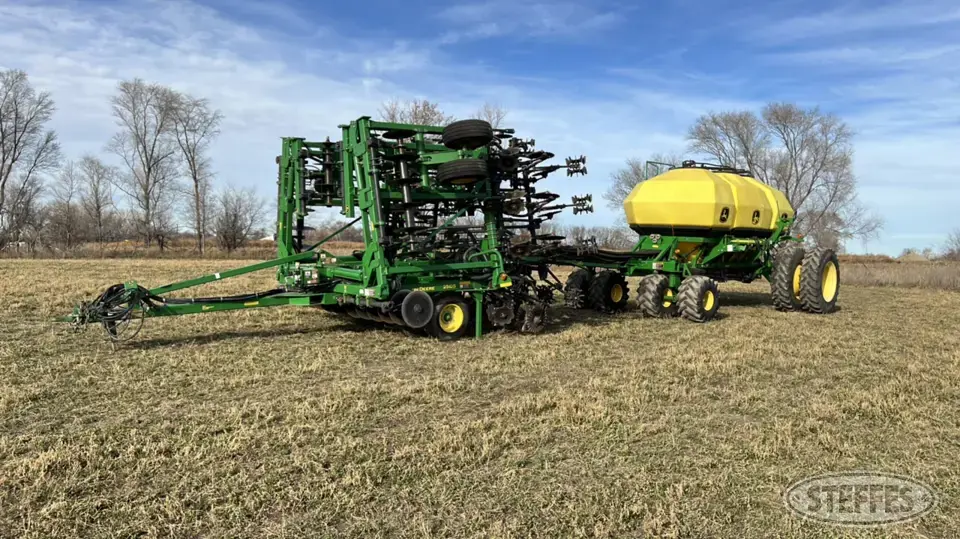 2015 John Deere 2510S Strip Tillage