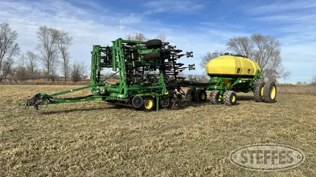 2015 John Deere 2510S