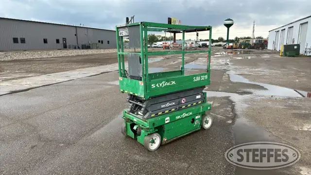 2015 Skyjack SJIII 3219