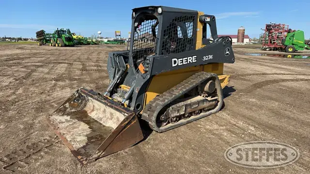 2014 John Deere 323E