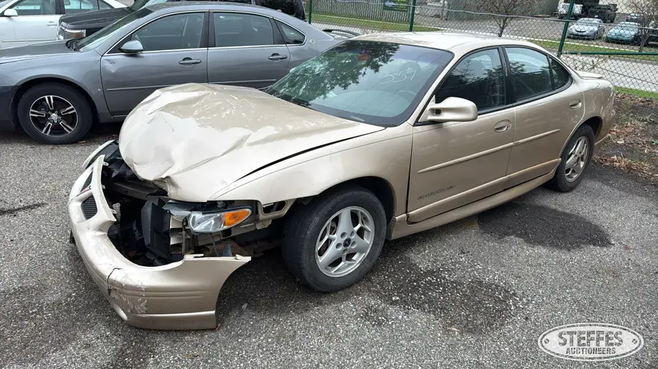 2001 Pontiac Grand Prix GT Car