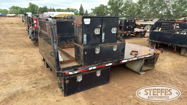 Knapheide flatbed