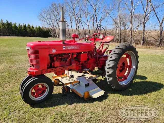 1947 International Farmall H
