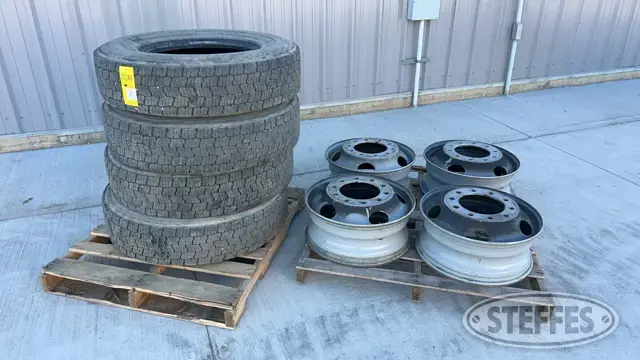 (4) Bridgestone 295/75R22.5 truck tires