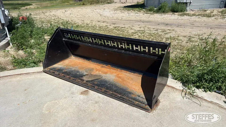 HH Fabrication bucket Skid Steer Bucket