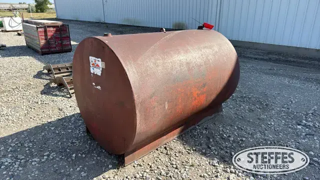 500 gal. fuel tank