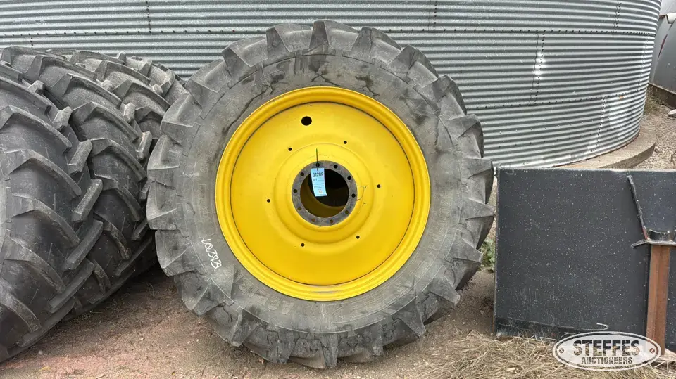 (4) Michelin Agribib 520/85R46 tires Tractor-Implement Tire