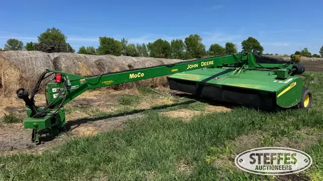2010 John Deere 956