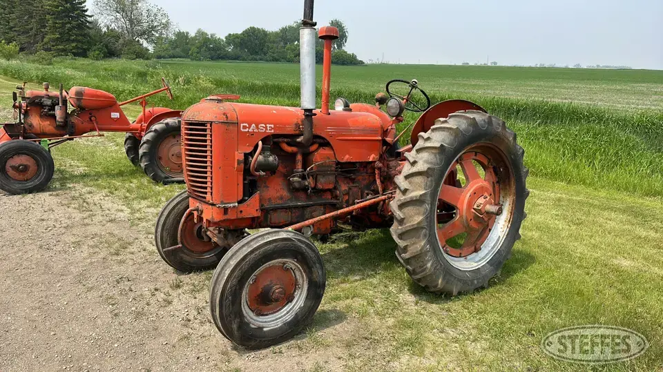 1944 Case DC Collectible Tractor