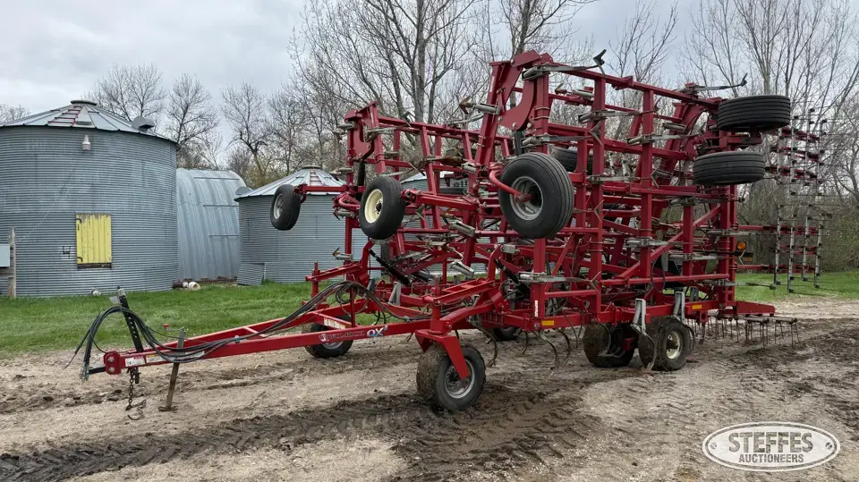 Wil-Rich QX2 Field Cultivator