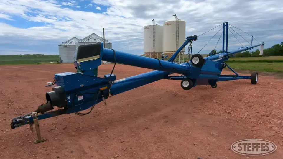 2019 Brandt 1390-XL Plus Swing Hopper Auger