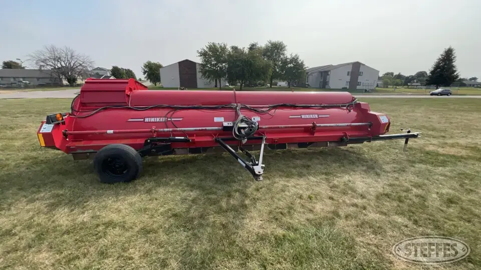 2022 Hiniker 5620 Stalk Chopper