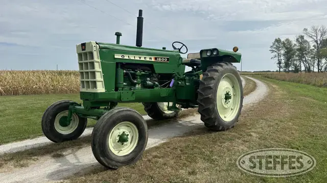 1963 Oliver 1600