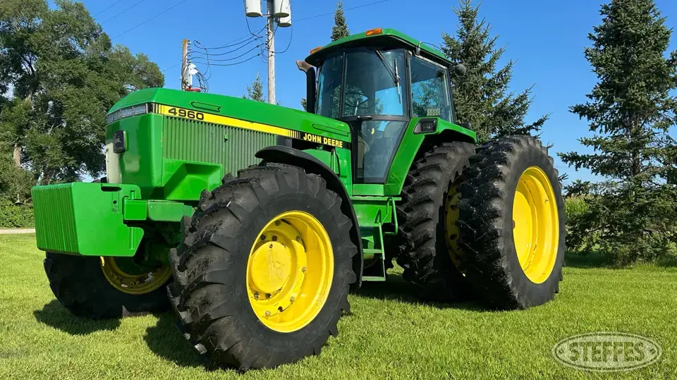 1992 John Deere 4960 MFWD Tractor