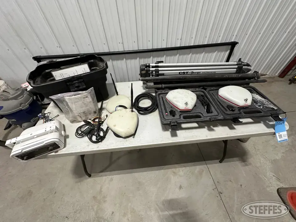 (2) Leica MojoRTK PRS200 GP