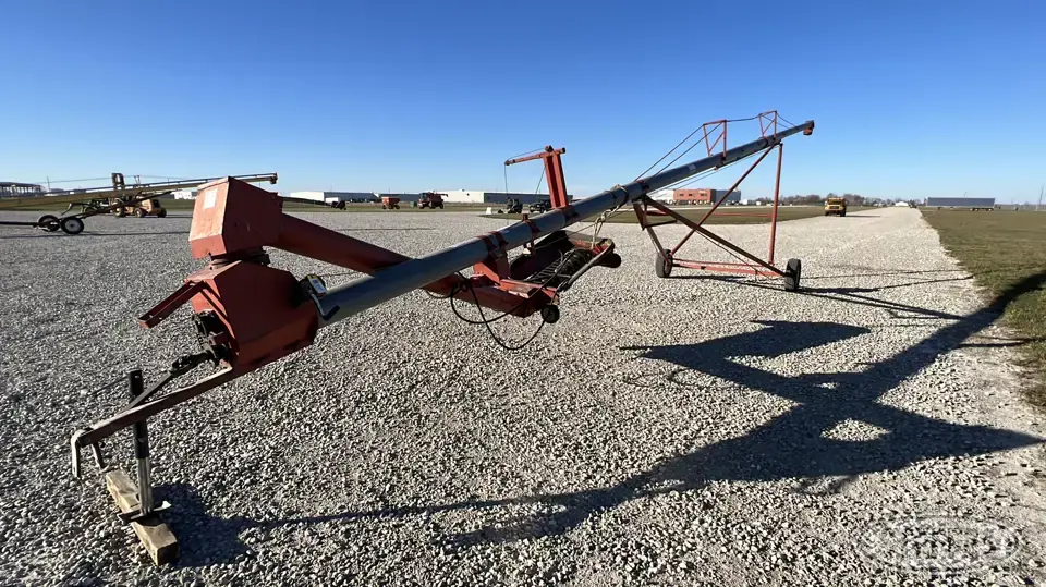 Peck 804-66 Swing Hopper Auger