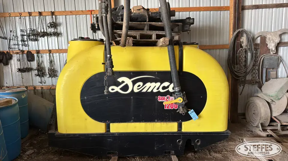 Demco SideQuest 1200 Poly Tank