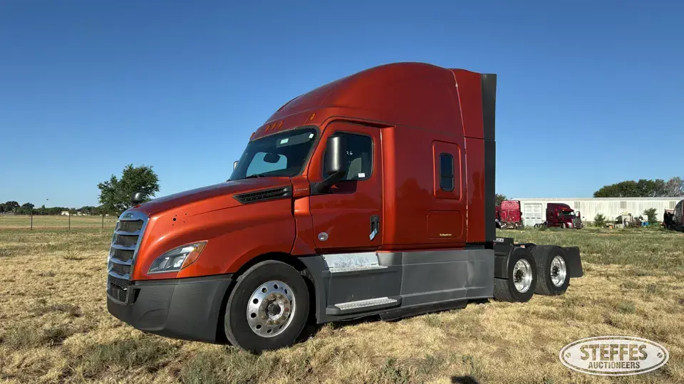 2020 Freightliner Cascadia 126 Conventional Truck with Sleeper