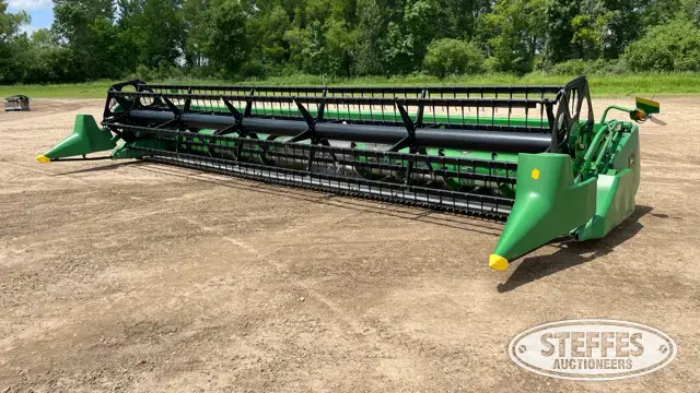 2000 John Deere 925F