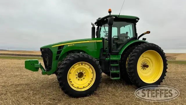 2010 John Deere 8320R