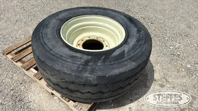 Michelin 425/65R22.5 tire