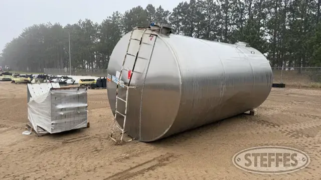 5,000 gal. tank