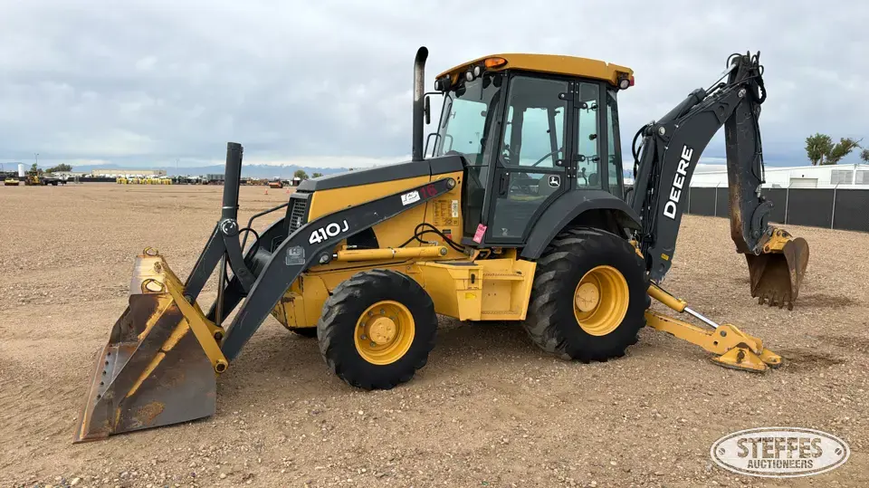 2011 Deere 410J Loader Backhoe
