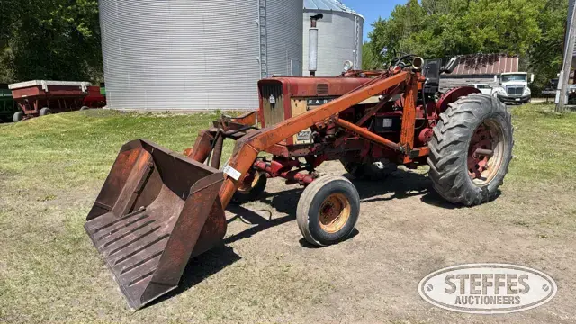 1964 Farmall 706