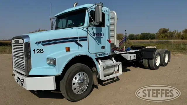 1996 Freightliner FLD112SD