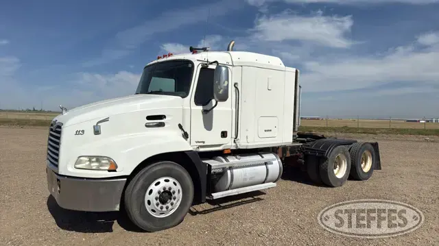 2007 Mack CXN613