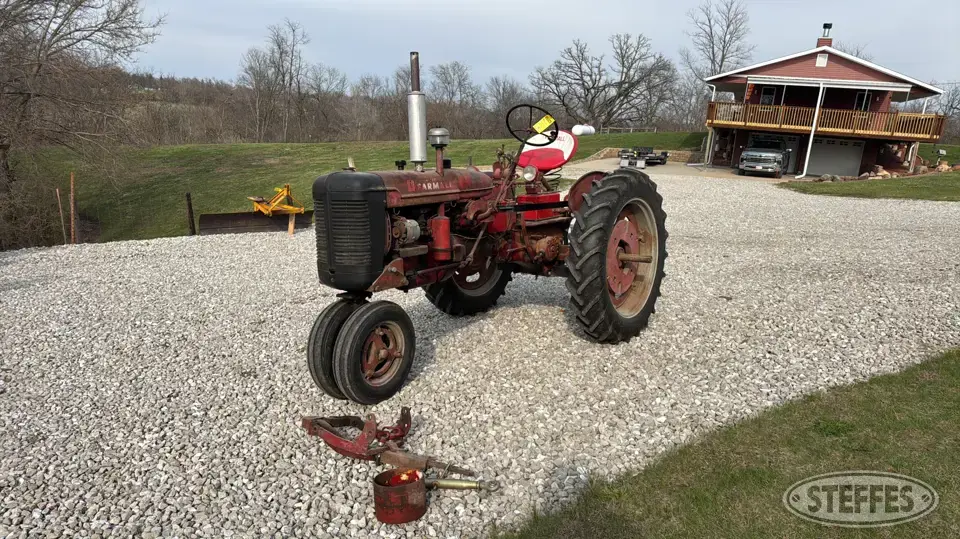 1952 Farmall Super C 2WD Tractor