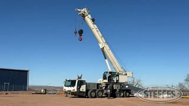 2011 Terex Roadmaster 9000