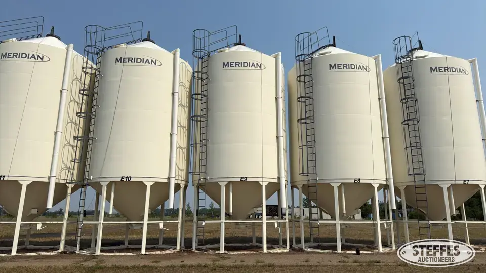 2011 Meridian M1620-40HD Hopper Bin
