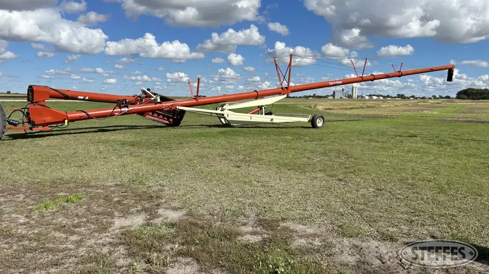 Farm King 1395 Swing Hopper Auger