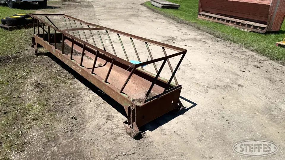 S.I. Feeders and Bunk